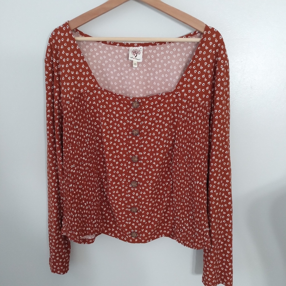 NWOT Floral Blouse with Buttons